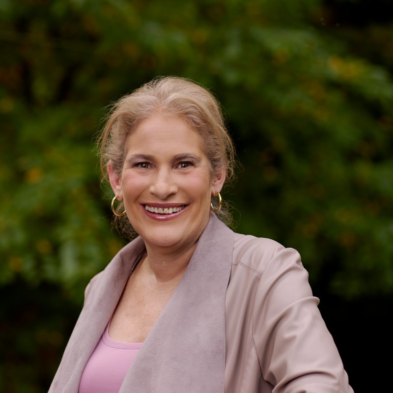 Mara Einstein
